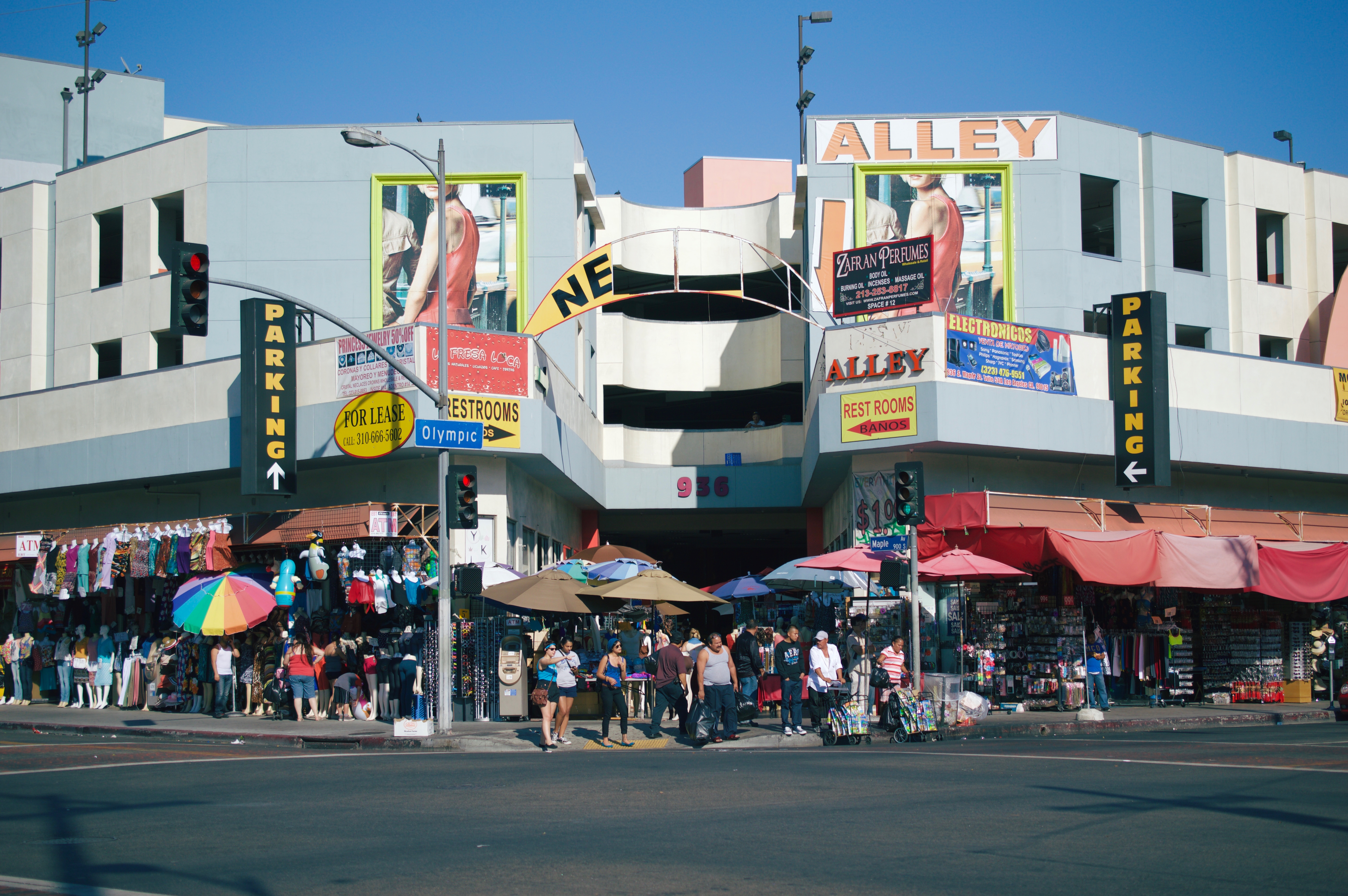 Garment District crazy peazy