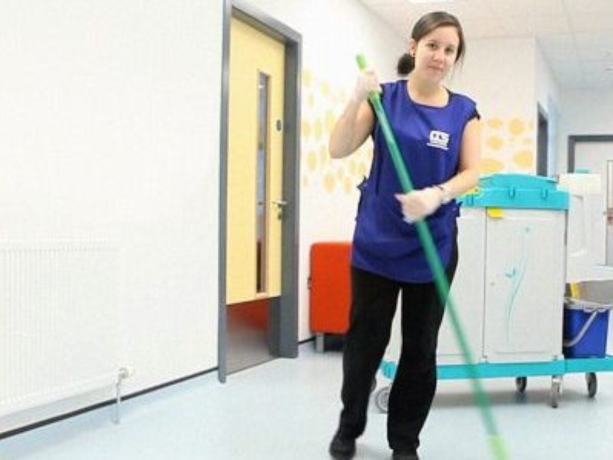 Top Reasons Williamsburg Startups Hire Professional Office Cleaners